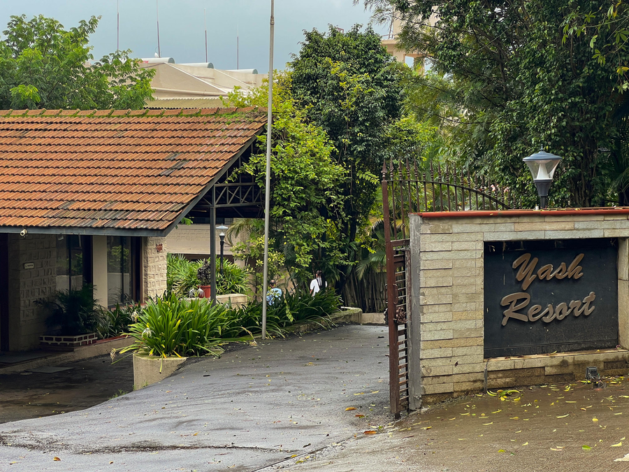 Yash Resort,,3 star