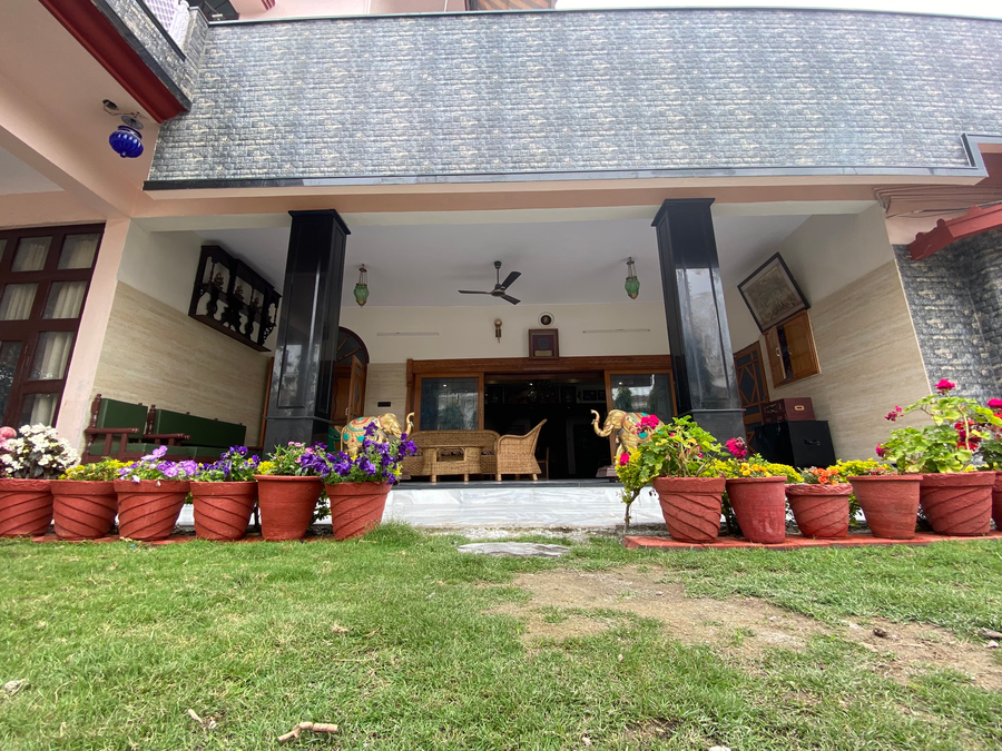 Samar Niwas Dehradun,India>>Dehradun,3 star