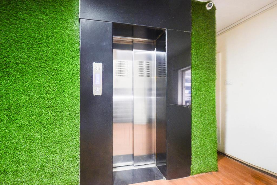 super townhouse hitec city metro station formerly jkc grand