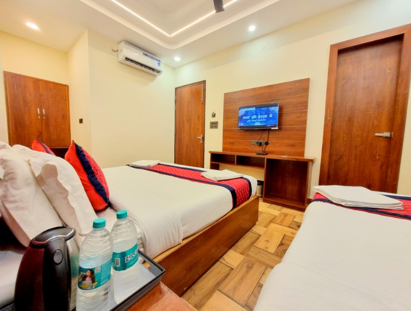 Hotel Grand Sharon,,3 star