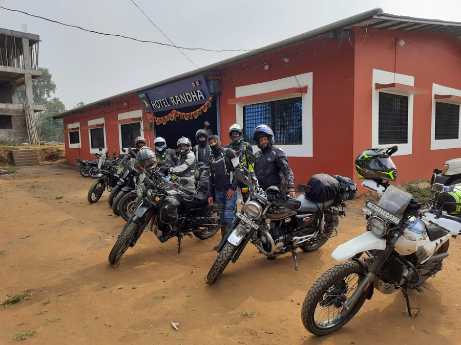 hotel randha and lodging