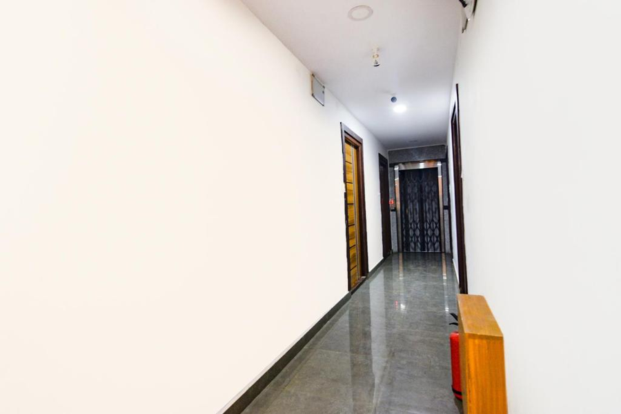 Fabhotel Big Daddy Suites - Nr Hitech City Railway Station,,3 star