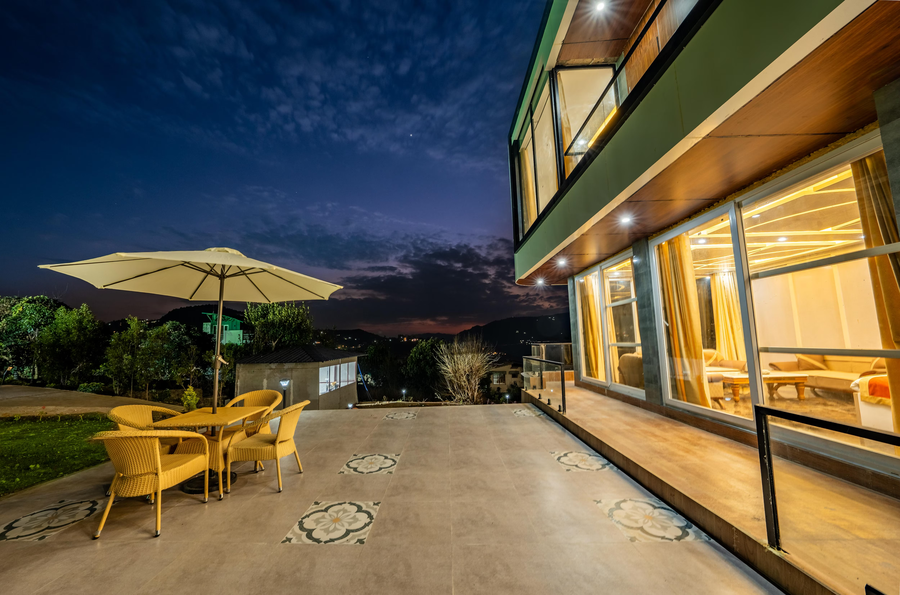 Sah Hills Retreat,,3 star