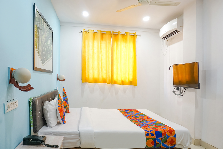 Via Galaxy Hospitality,India>>Pune,4 star