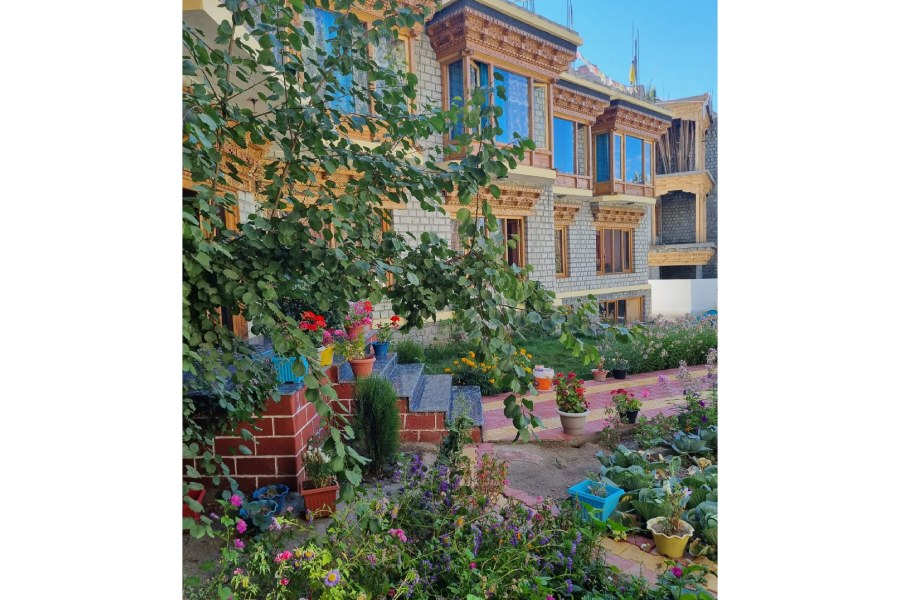 Hotel Silk Way,,3 star