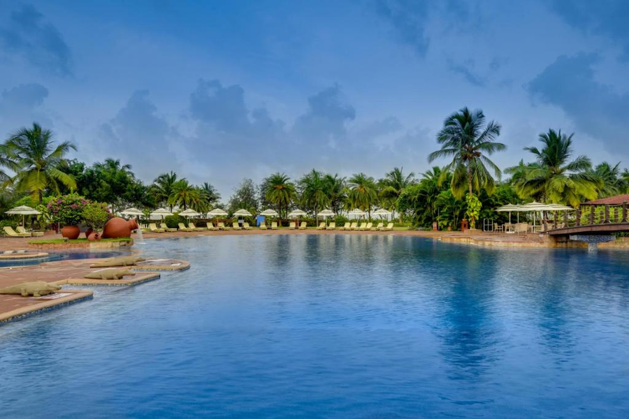 the lalit golf and spa resort goa