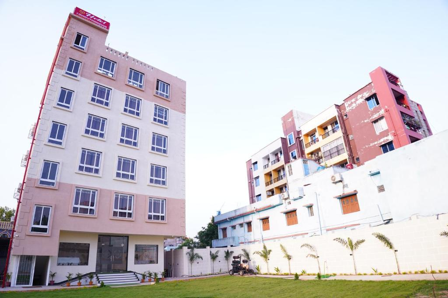 The Marutinandan Grand,,3 star