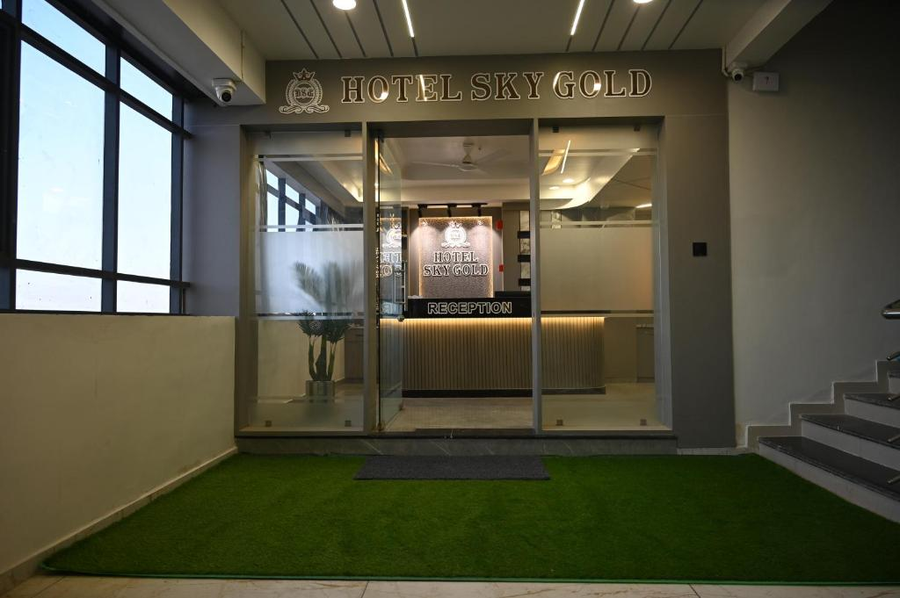 Hotel Sky Gold,Ahmedabad Railway Station, Ahmedabad,3 star