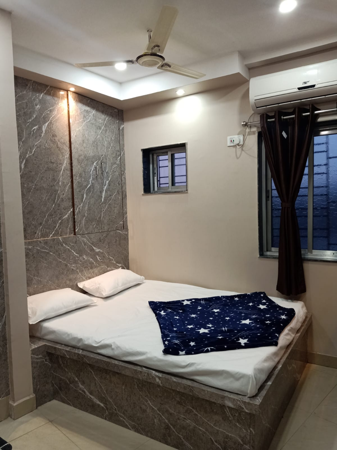 Hotel Sana II A Family Friendly Guest House Near Esplanade,Park Street Area,2 star
