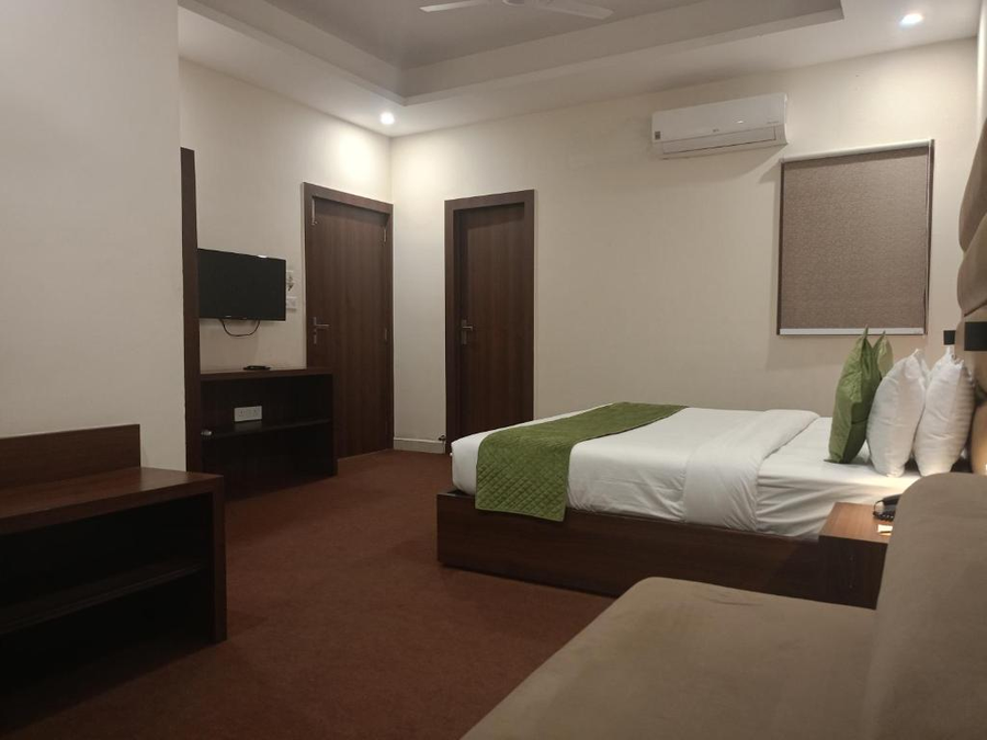 Five Elements Hotel Haridwar,,3 star