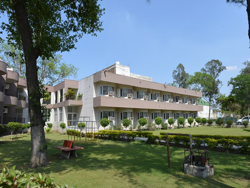 Gauriyya Tourist Resort,Jhajjar- Bahadurgarh Rd,3 star