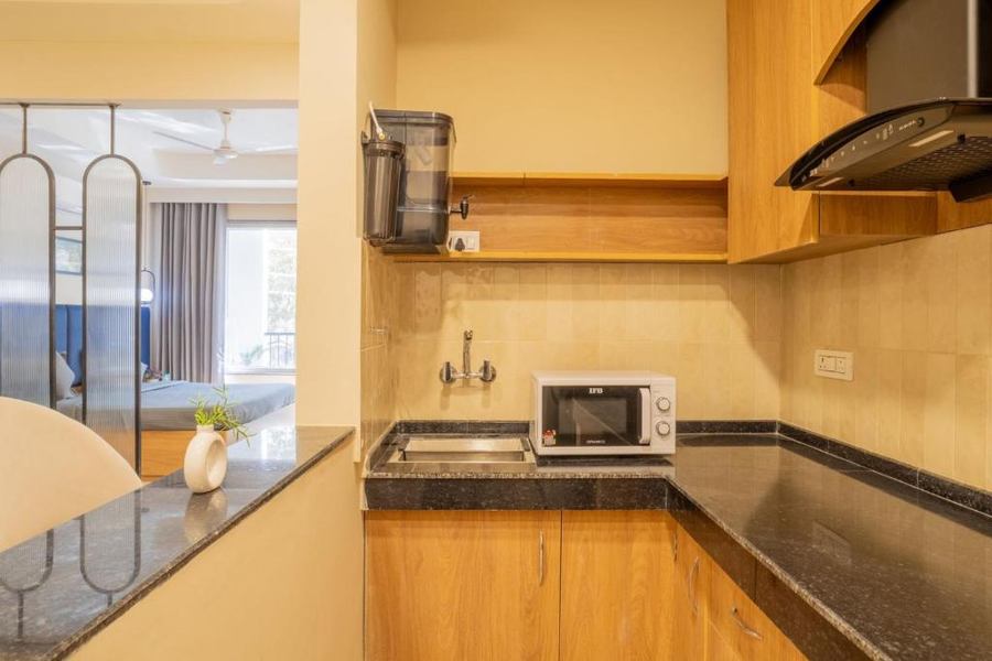 Housr 1 Bhk Apartments Sector 42 Gurgaon Near Two Horizon Centre,,3 star