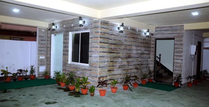 hotel green leaf regency near medica oncology