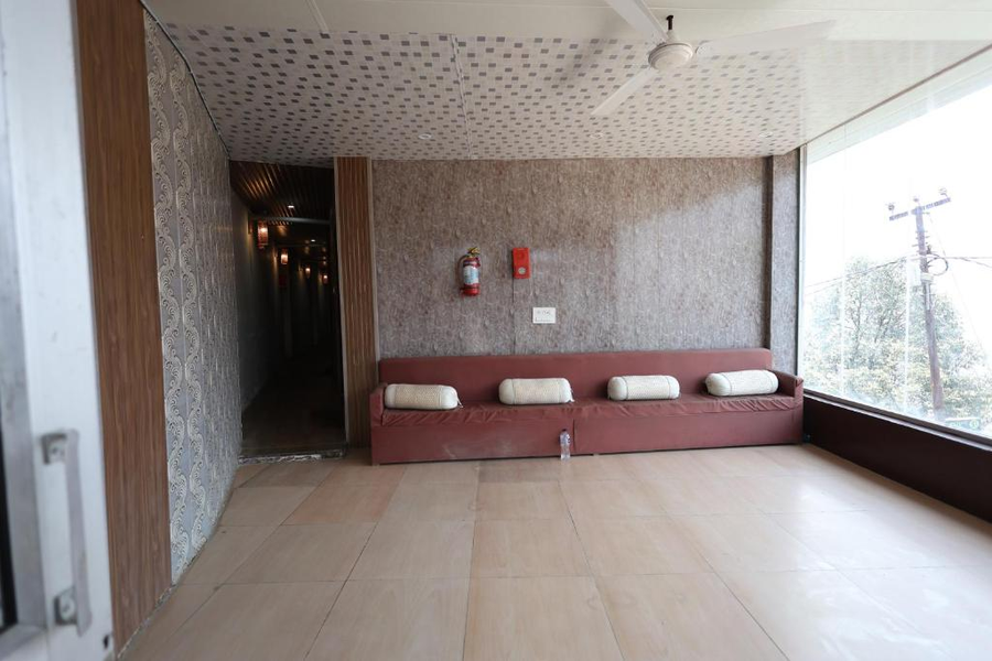 The Sleeping Beauty Hotel,Chamoli>>Auli,3 star