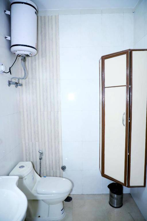 fortune home service apartment 2bhk e 28 1a saket