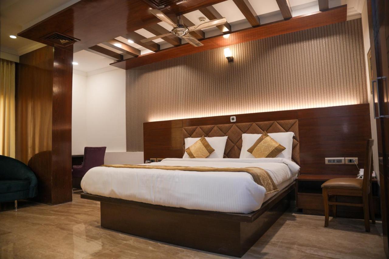 The On Time Hotel,Brigade Road,3 star