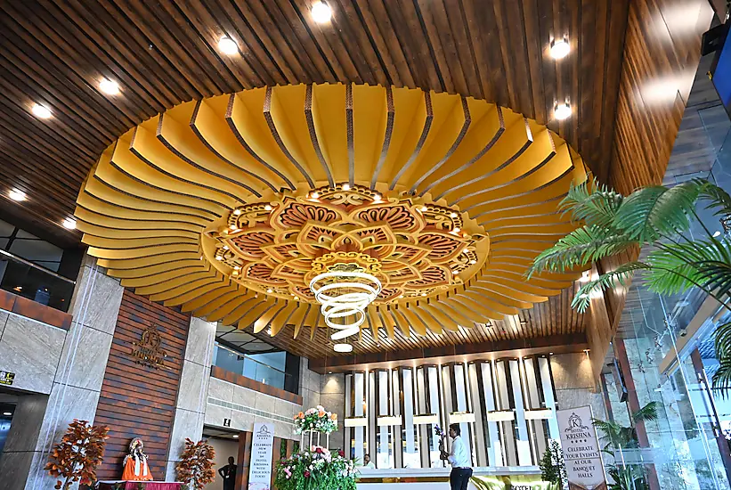 Hotel Krishna,,4 star