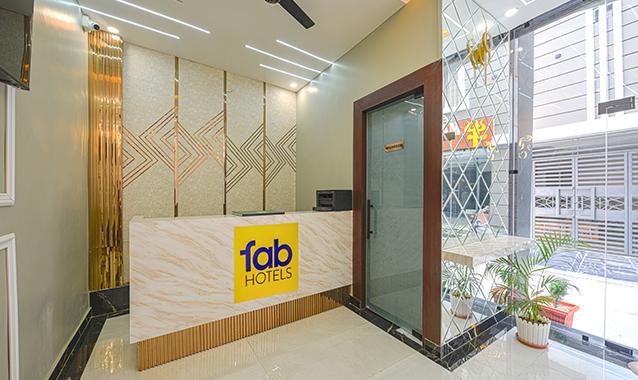 fabhotel relax inn palace