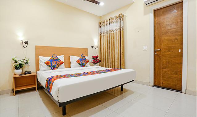 Hotel Gk Residency,Dwarka Sector 13 Metro,3 star