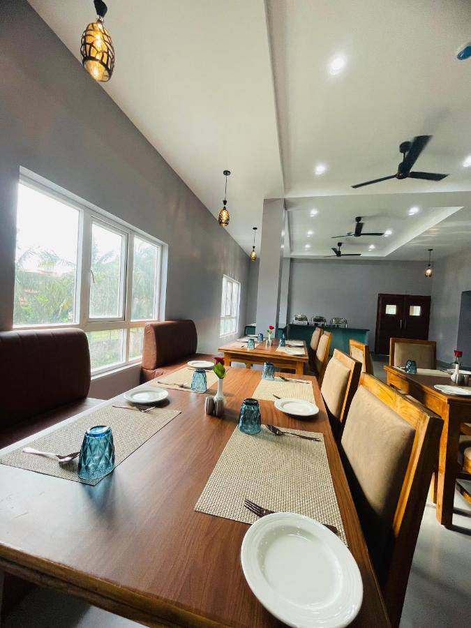 Hotel Rkd Inn,,3 star