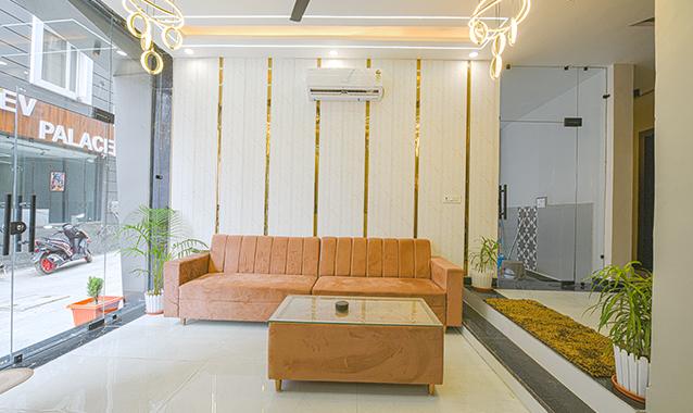 fabhotel relax inn palace