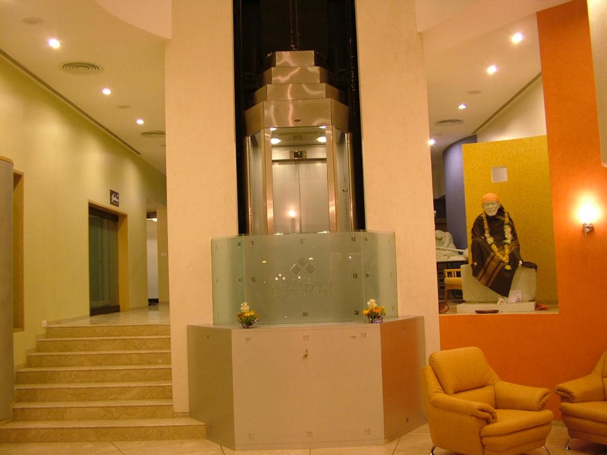 Hotel City Park,India>>Solapur,3 star