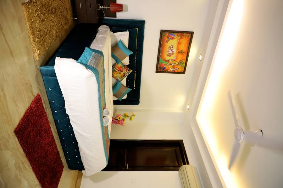 fortune home service apartment 3bhk j 215 saket