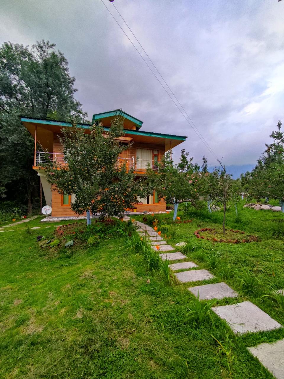 Cascade Mountain Retreat Manali,Near Nehru Kund,2 star