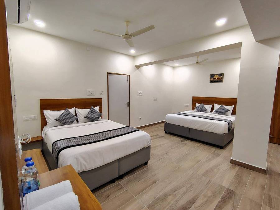 BKR Grand Hotel,Srinivasa Nagar,,1 star