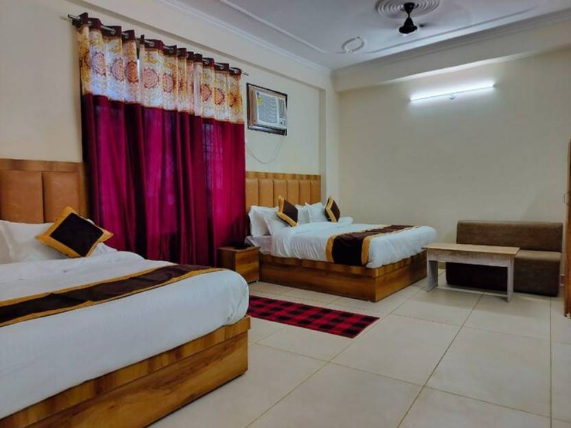 Sai Sunder Inn,Asia Chowk,3 star