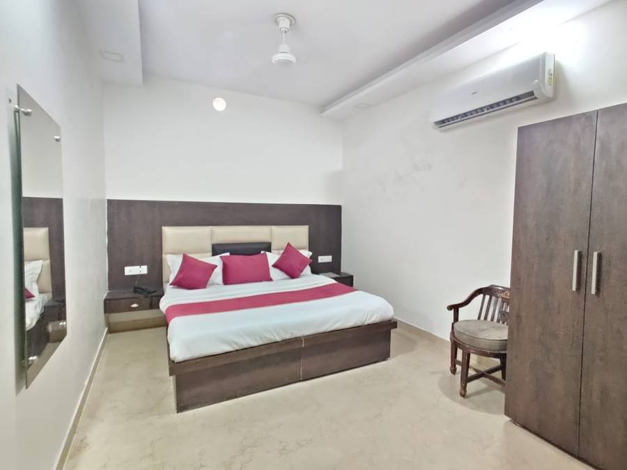 Hotel Grand Park,Hall Bazar,3 star
