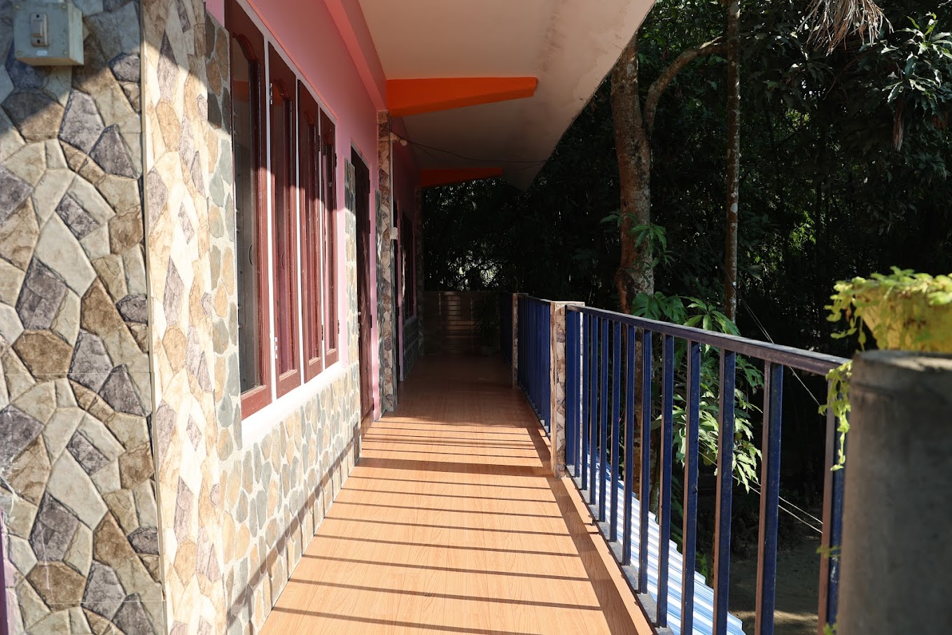 boras home stay kaziranga