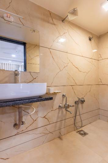 Hotel Noble Inn,Near Nehru Bridge,3 star