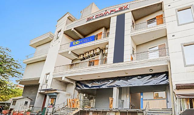 Hotel Gk Residency,Dwarka Sector 13 Metro,3 star