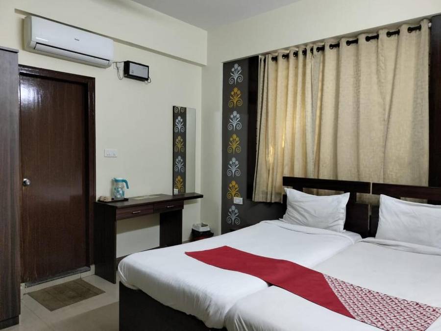 Grand Residency,,3 star