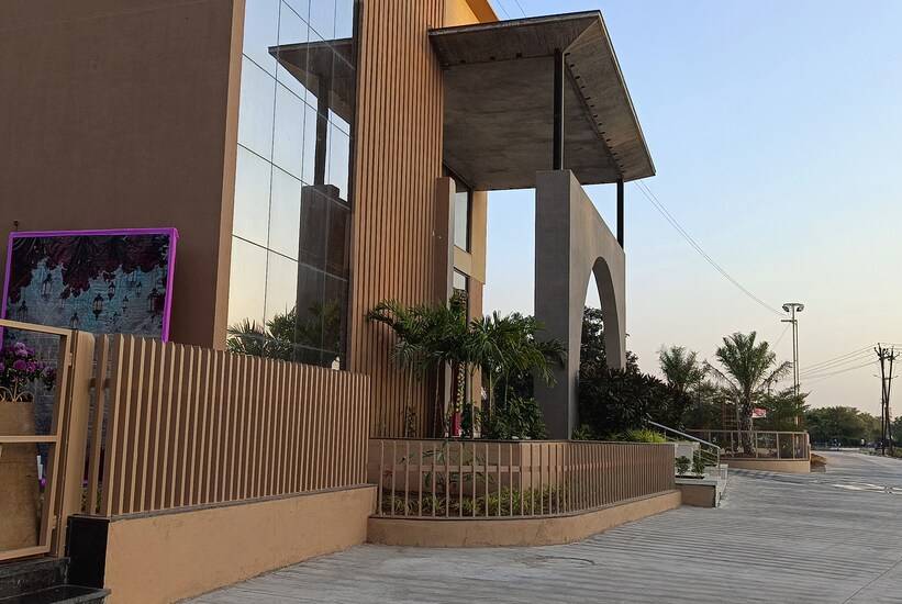 Sangath Banquet & Resort,,3 star