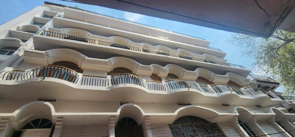Grand Hotel Inn,,3 star