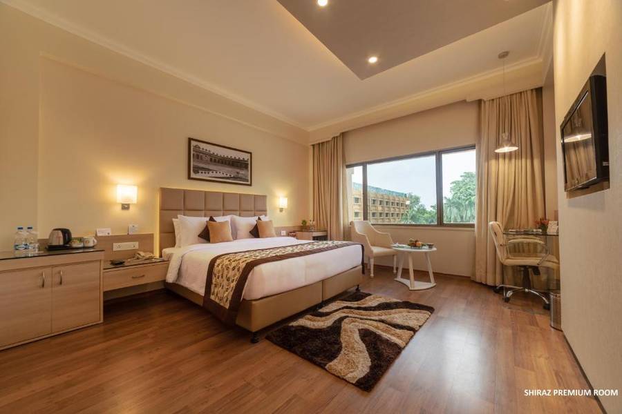 Hotel Clarks Shiraz,Idgah Colony,5 star