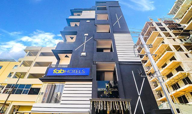 Fabexpress The Dream Elite - Nr Golconda Fort, Manikonda,Rajiv Gandhi International Airport,3 star