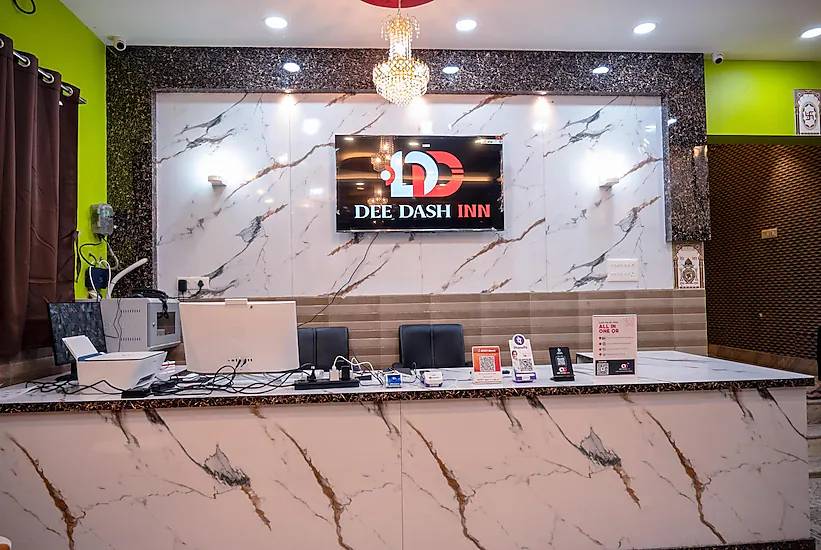 Dee Dash Inn,Dumduma,3 star