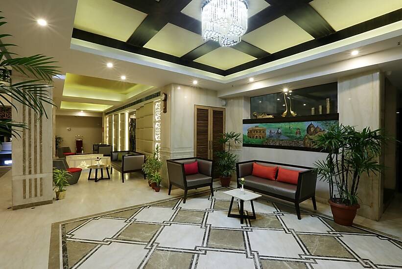 Mayflower Hotel,Panbazar,3 star