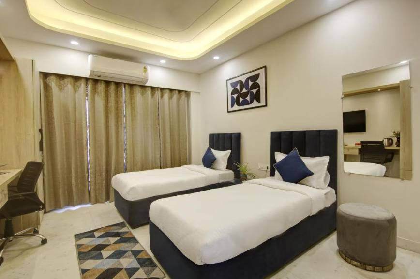flxho quad luxury studio apart hotel