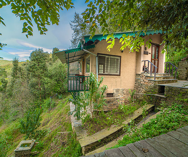 Himalayan Luxe Homestead | Pottery/Baking/Workshop,,3 star