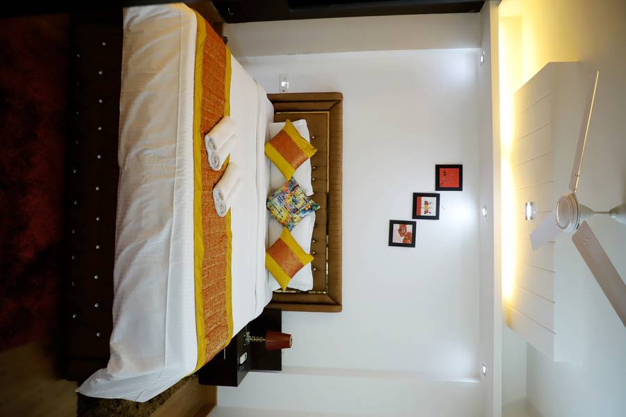 fortune home service apartment 3bhk j 215 saket