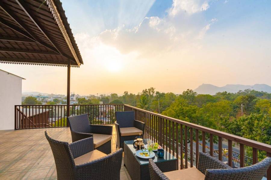1 Amiras - A Luxury Pool Villa At Fateh Sagar,Fateh Sagar Lake,3 star