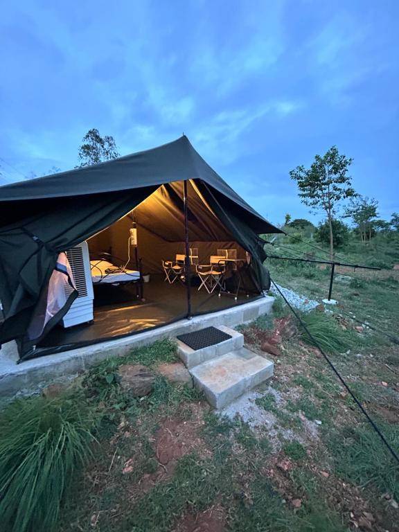 Wilderness Jungle Camp,,2 star