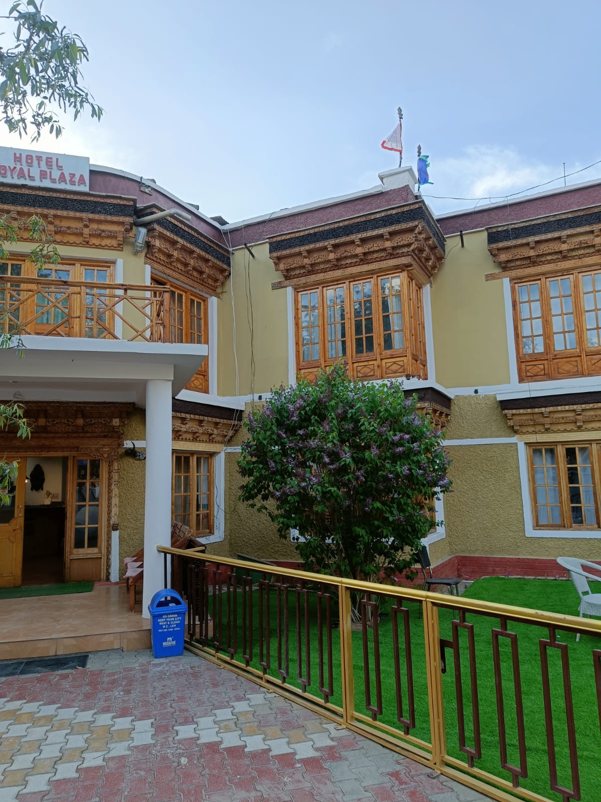 hotel royal plaza