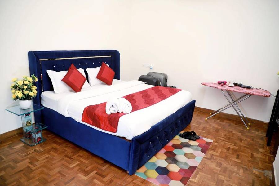 Fortune Home Service Apartment 2Bhk,E-28 1A,Saket,Saket, Delhi,3 star