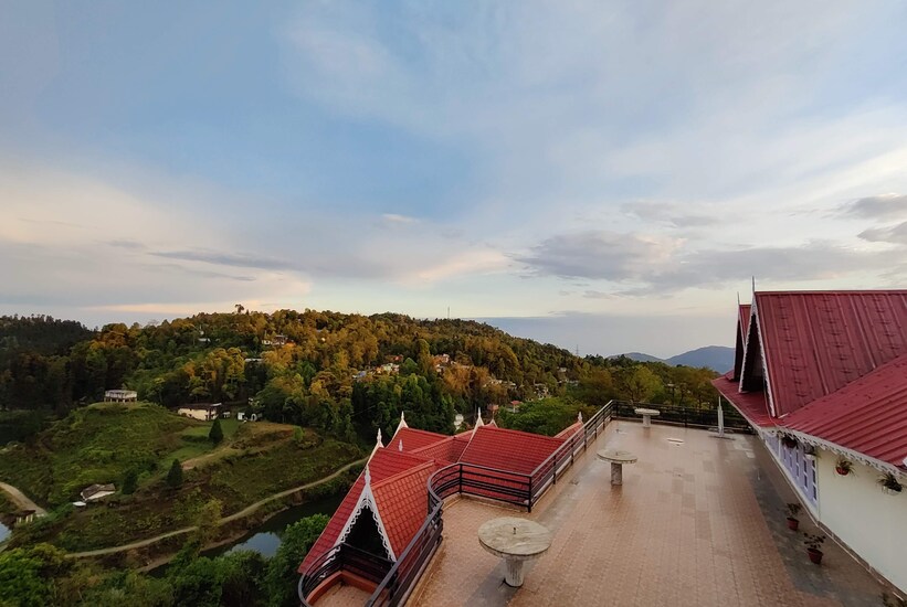 mount queens hill resort and spa