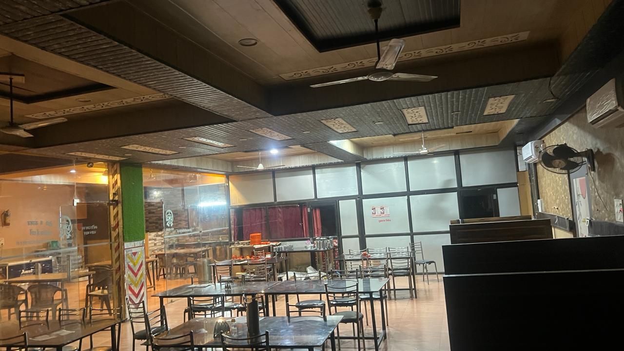 Hotel Prem Shankar,,3 star